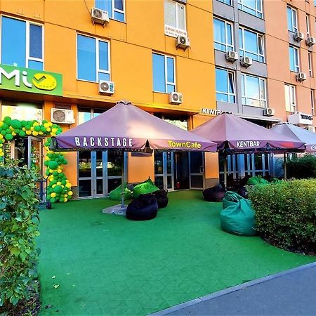 Смарт-Апартаменти На 1 Поверсі Kijów Zewnętrze zdjęcie